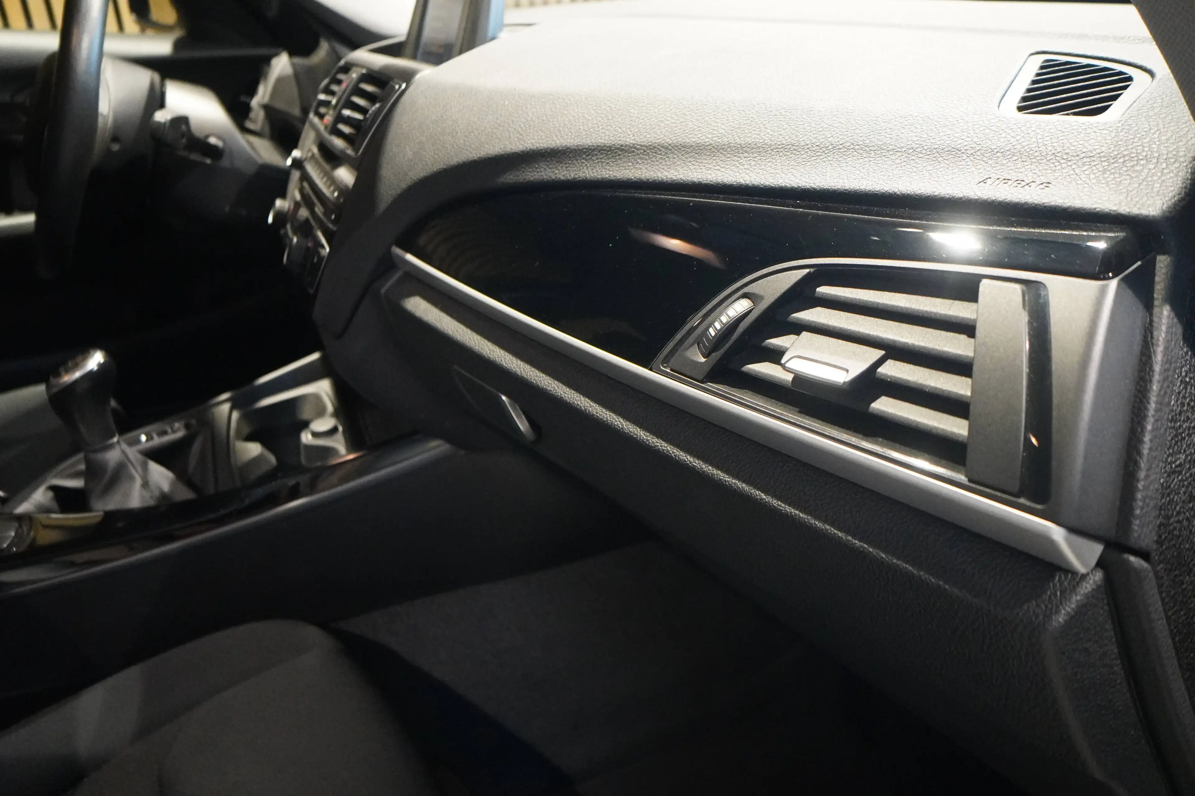 BMW 118 118 i Advantage*LED*U-Frei*Wartung 2027 inkl.* — photo 13