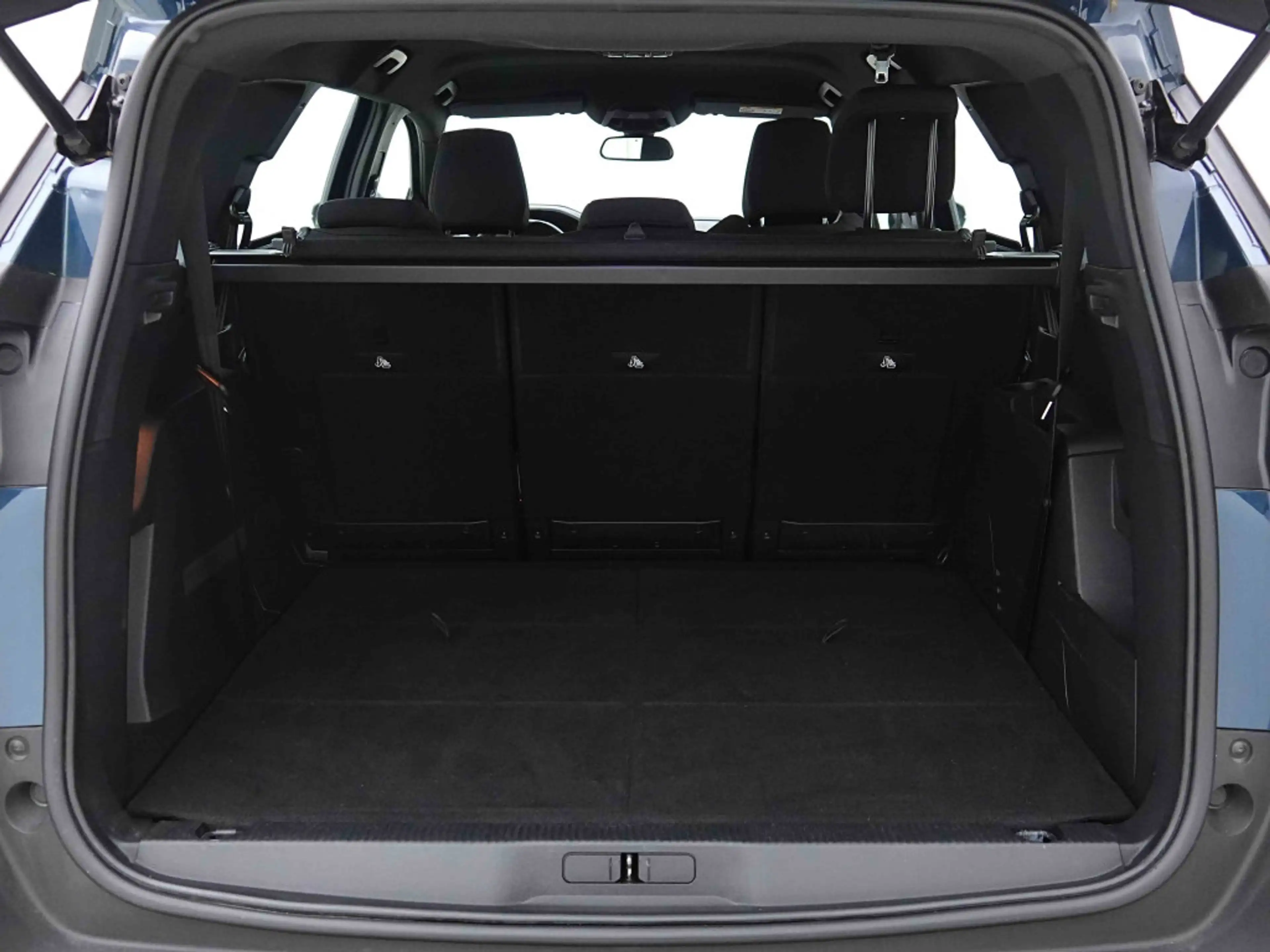 Peugeot 5008 1.2T 130 Aut Active Pack 7PL | GPS | Heated Seats | Camera — photo 6