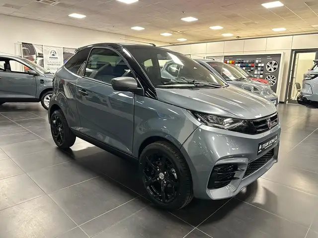 Aixam Coupe view 2