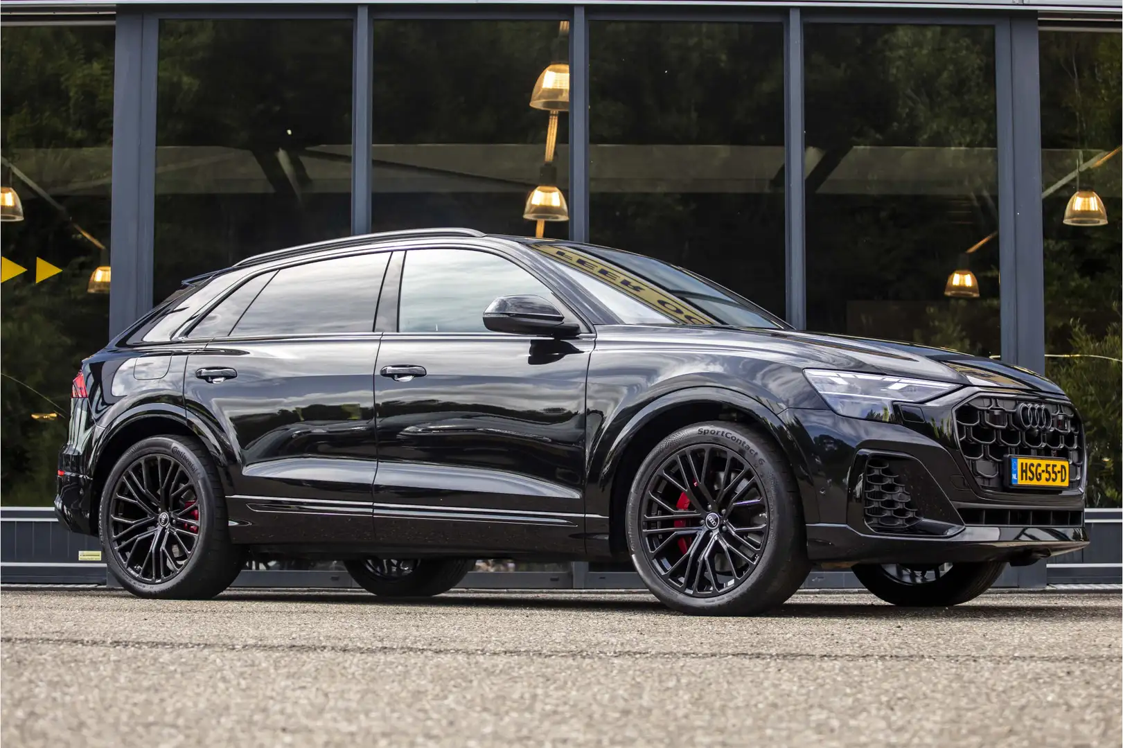 Audi Q8 60 TFSI e quattro Pro Line S Competition Zwart - 1