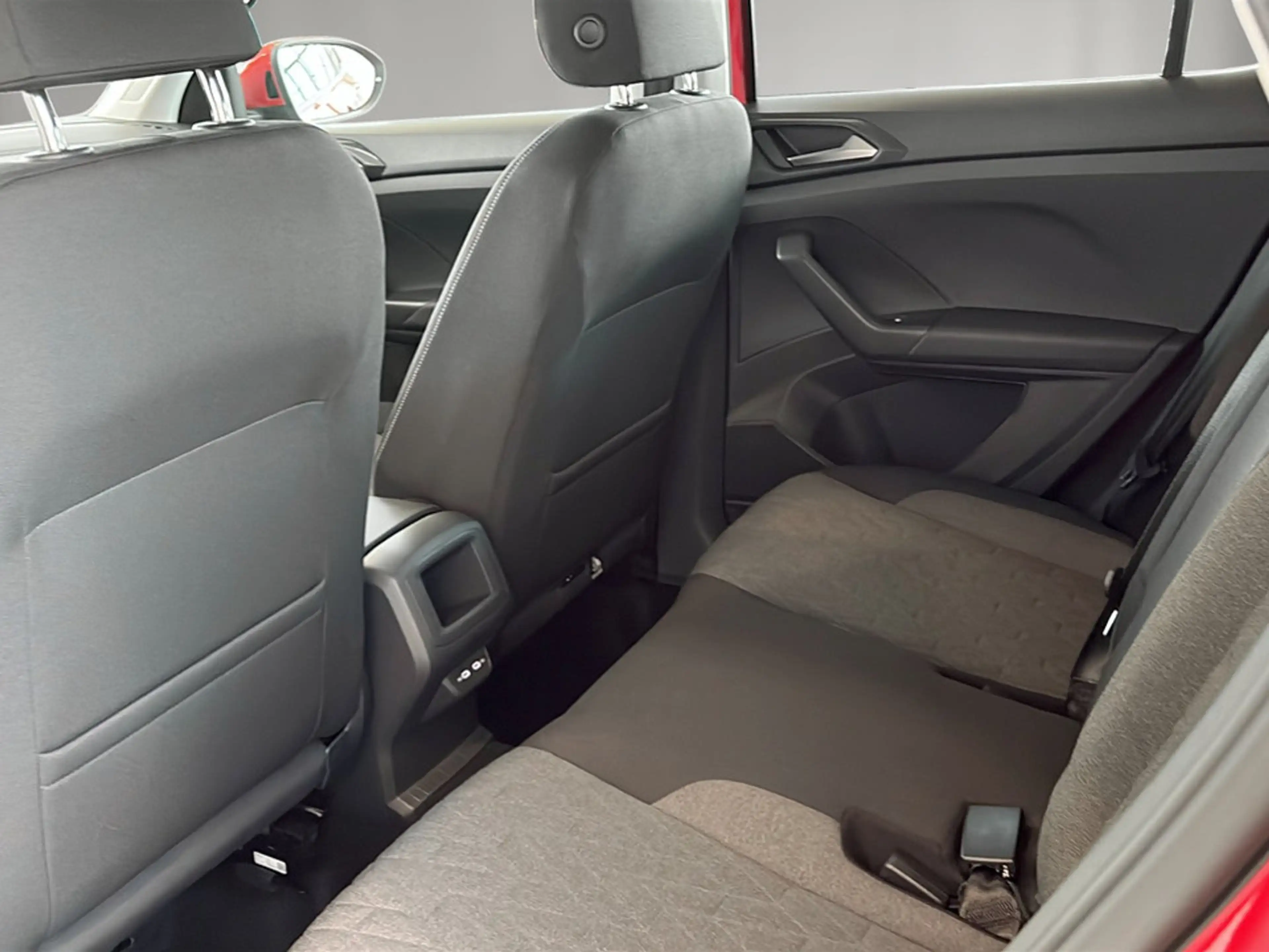 Volkswagen T-Cross Friends TSI — photo 10