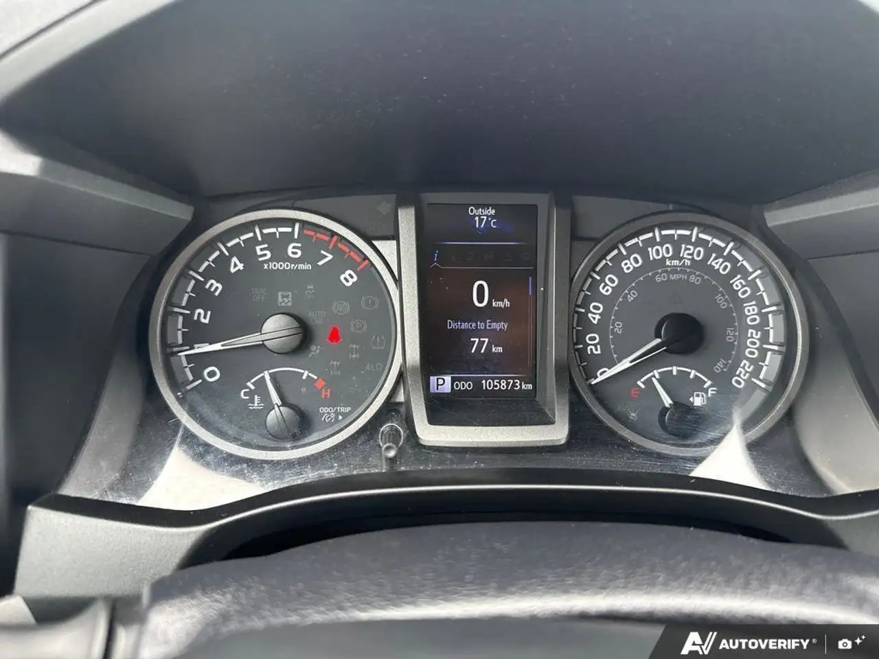 Toyota Tacoma снимка Toyota Tacoma