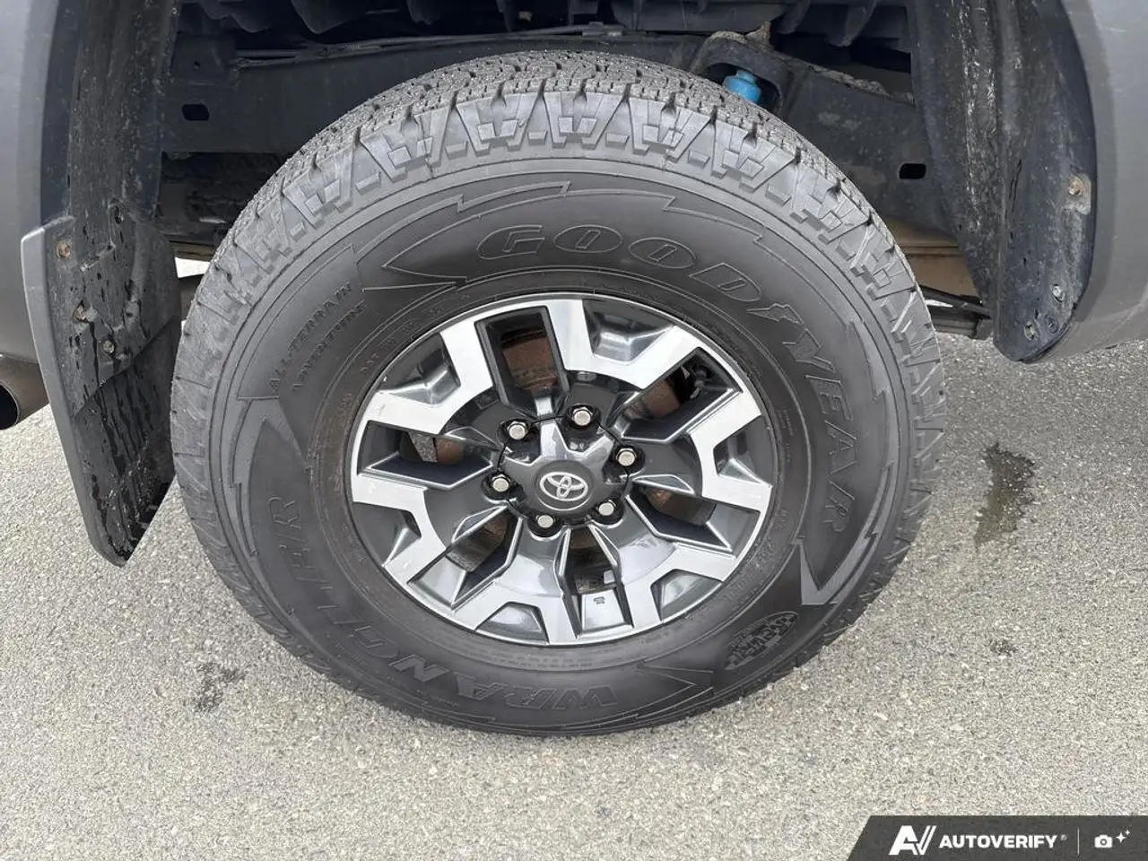 Toyota Tacoma снимка Toyota Tacoma