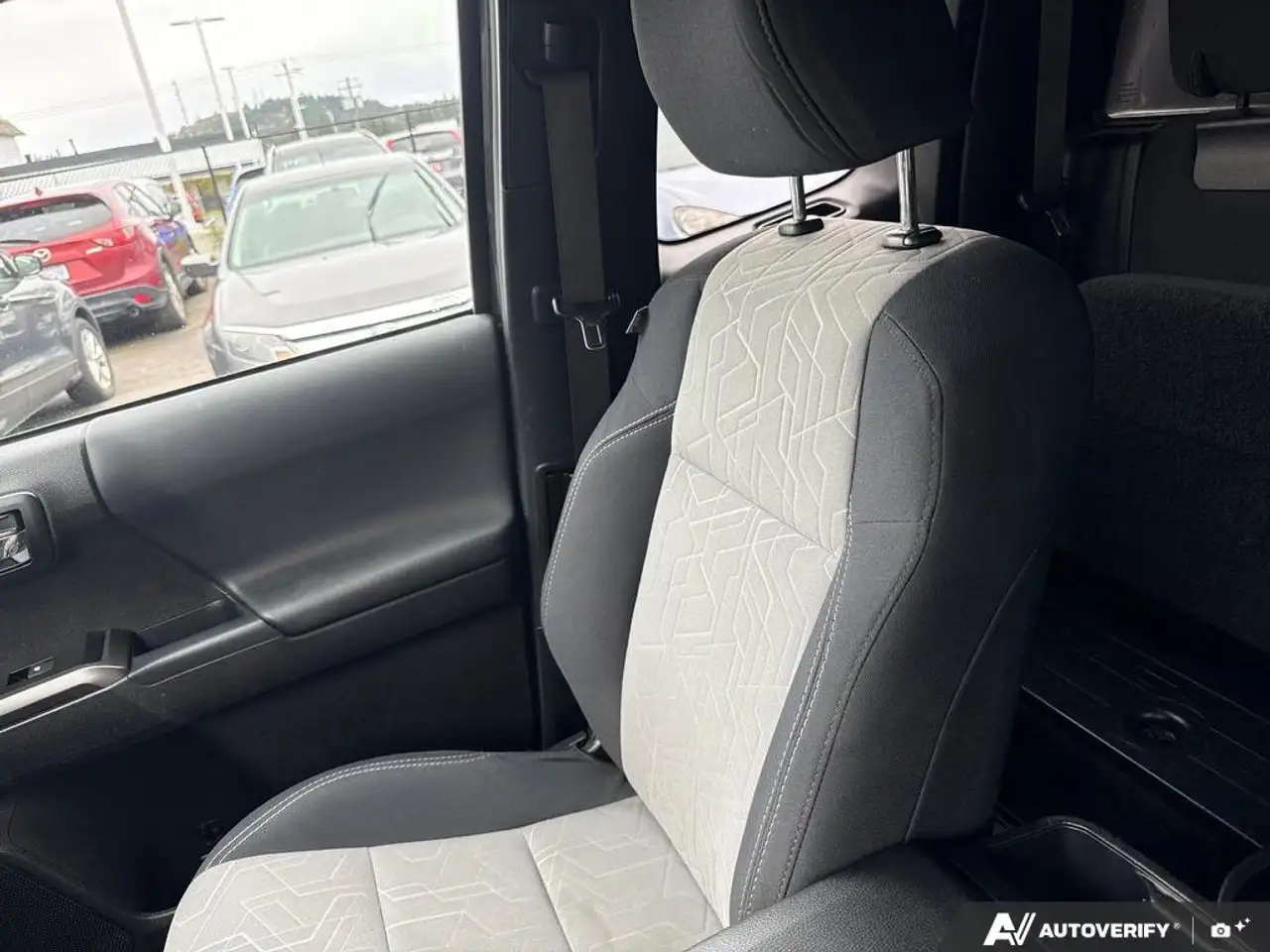 Toyota Tacoma снимка Toyota Tacoma