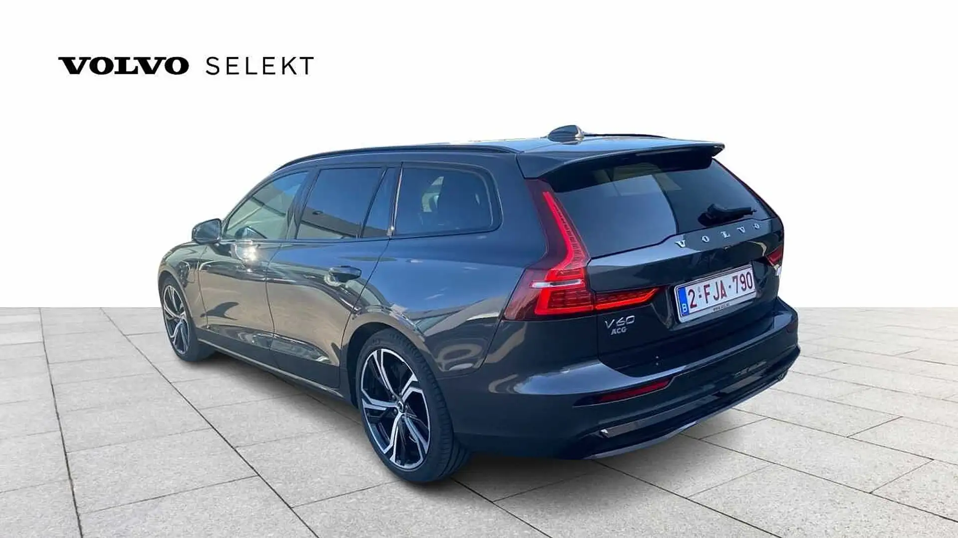 Volvo V60 Plus Dark, T6 AWD PHEV Gris - 2