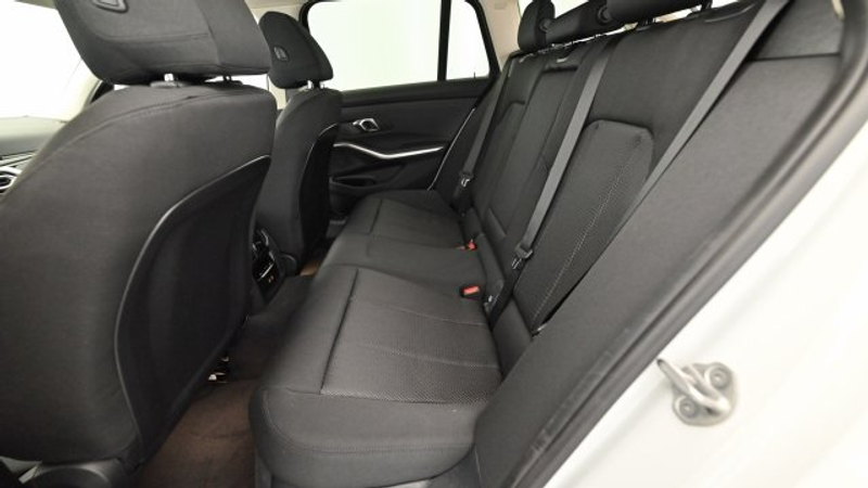 BMW 318 d Touring G21 B47 — photo 15