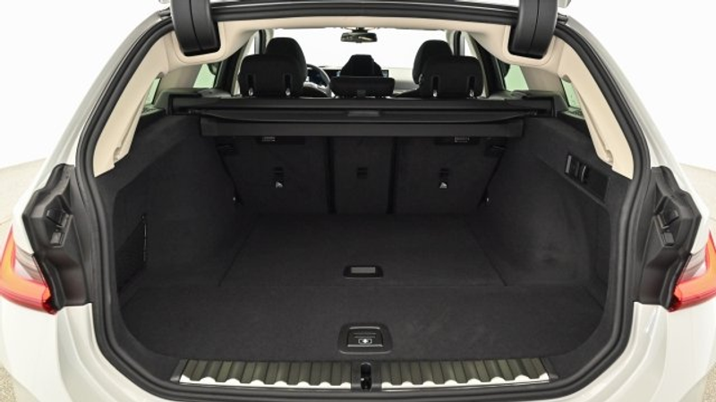 BMW 318 d Touring G21 B47 — photo 14