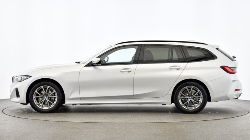 BMW 318 d Touring G21 B47 — photo 9