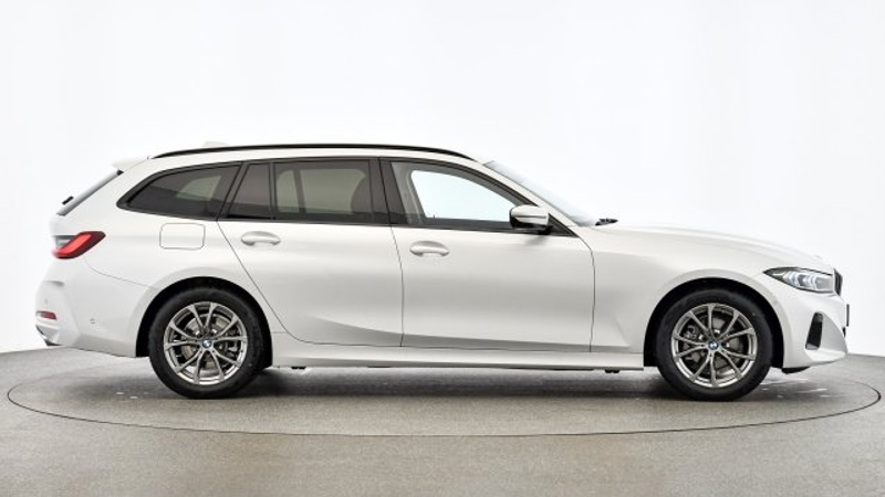 BMW 318 d Touring G21 B47 — photo 10