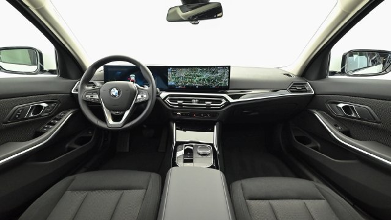 BMW 318 d Touring G21 B47 — photo 2