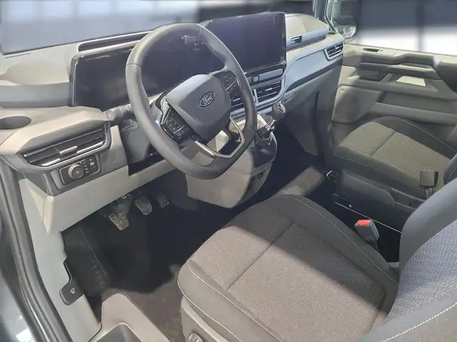 Ford Tourneo Custom view 10