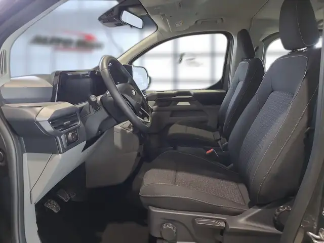 Ford Tourneo Custom view 9