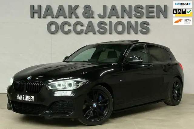 BMW 140 1-serie M140i xDrive Executive - M Sport - Pano -