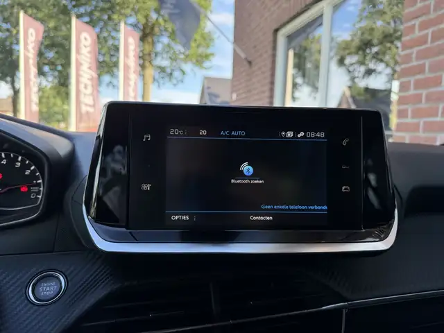 Peugeot 208 view 20