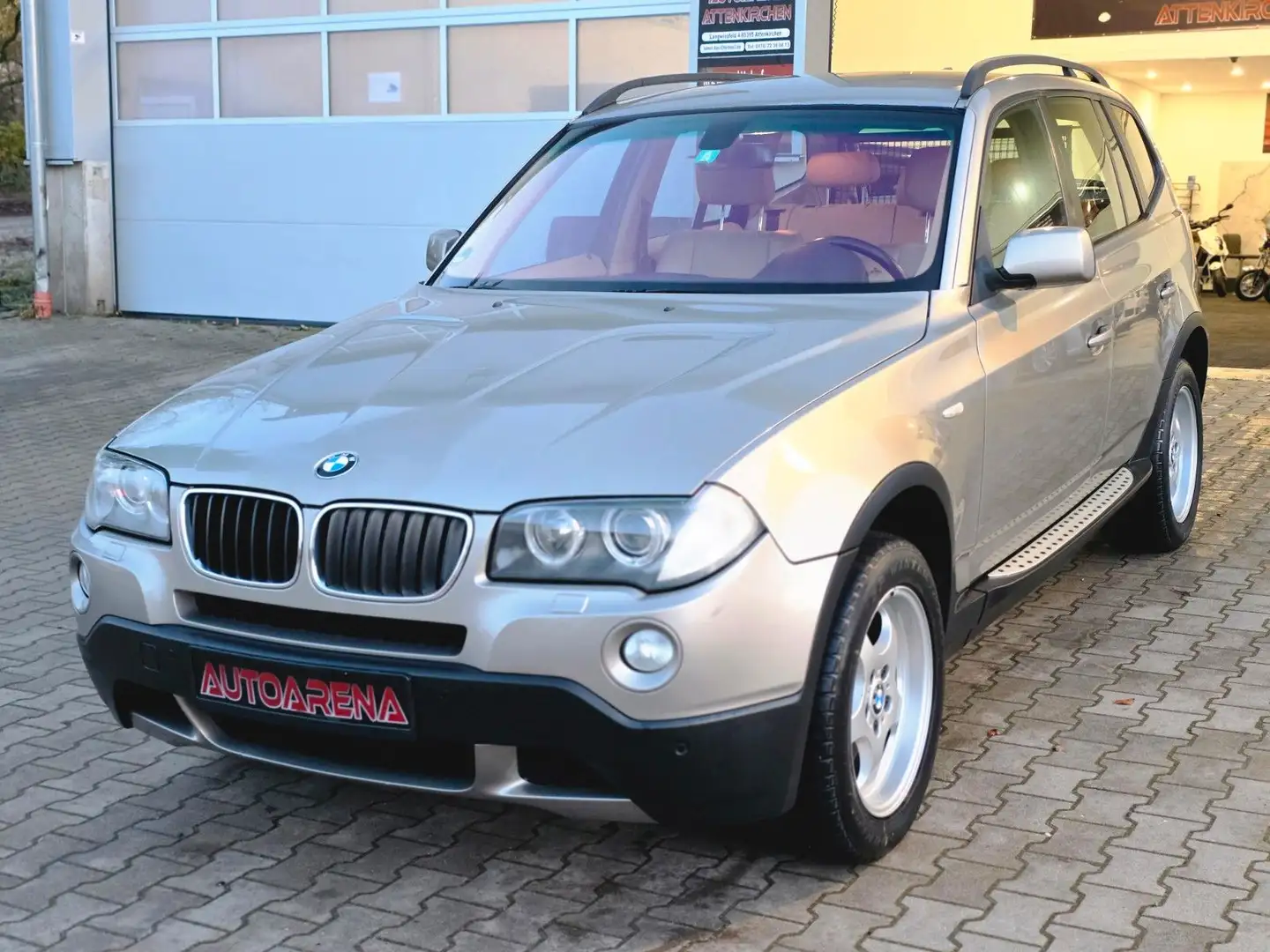 BMW X3 2.0i|4x4|XENON|PDC|NAVI|LEDER|TEMPOMAT - 2