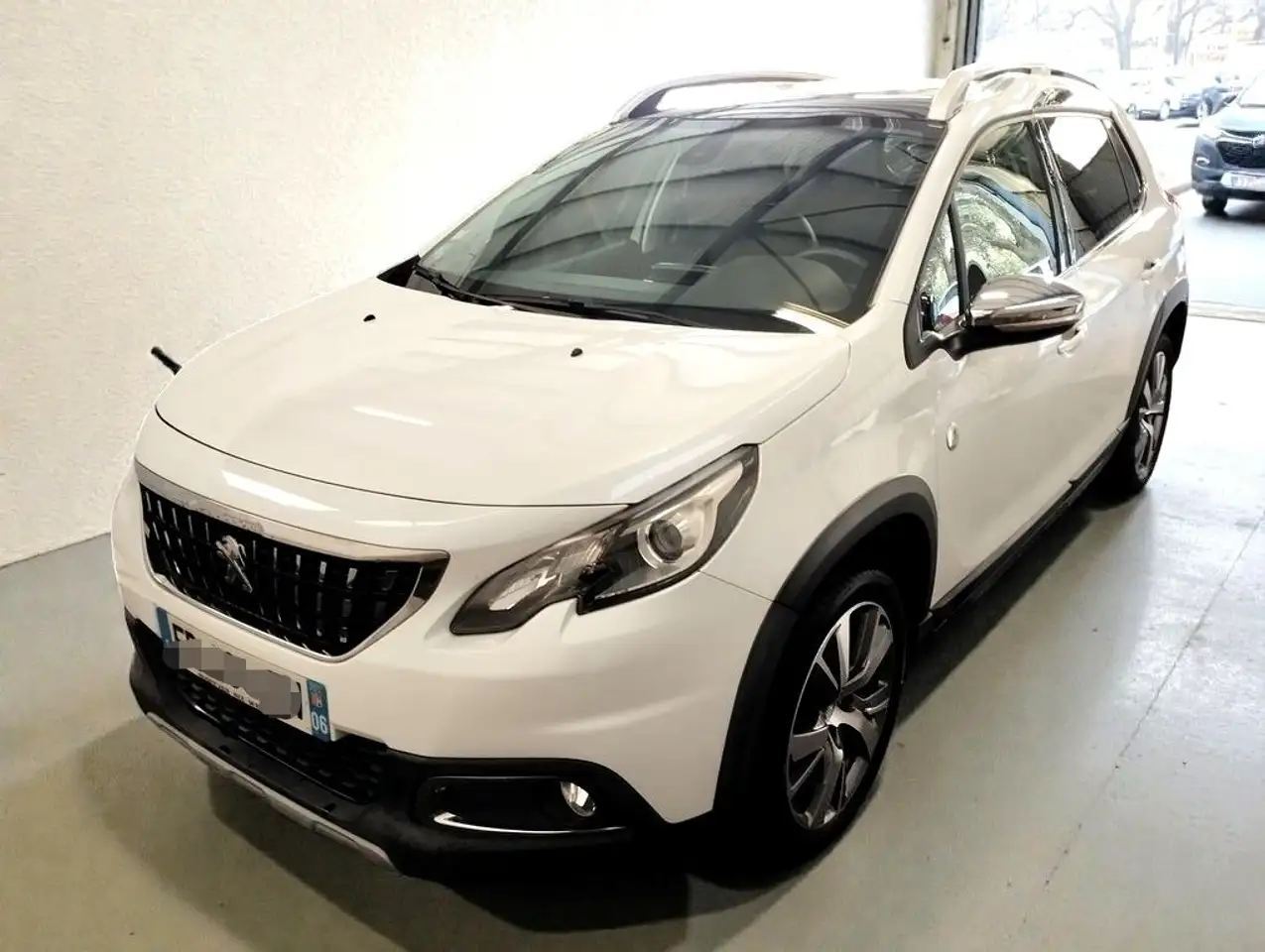 Peugeot 2008 1.2 PureTech 130ch S\u0026S BVM6 Crosswa