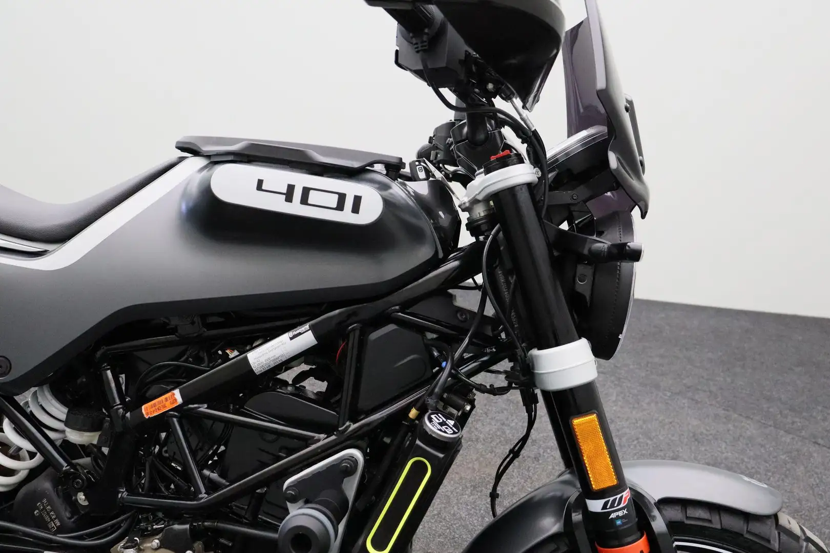 Husqvarna Svartpilen 401 2022 1e eigenaar | A2 32KW | Handvatverwarming - 2