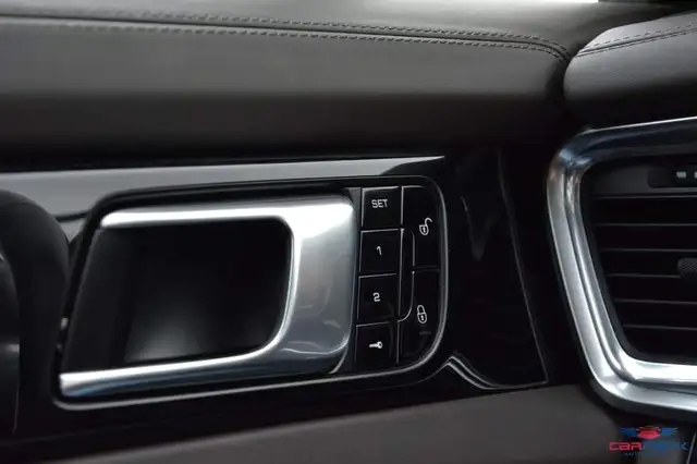 Porsche Panamera 4 Aut. | Panaroma Glas Dach | Nachtsicht | Soft C Ansicht 22