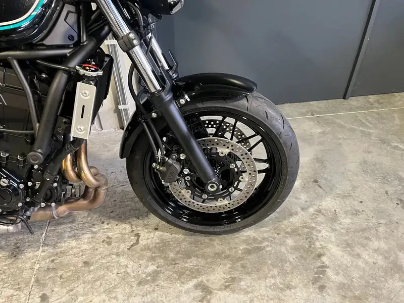 Kawasaki Z 650 RS - foto 6