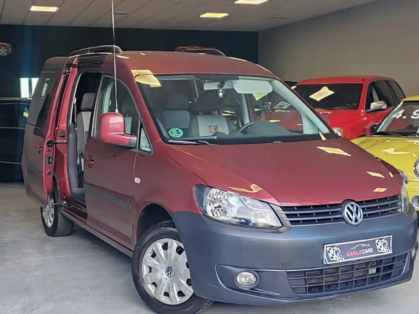 Volkswagen Caddy 1.2 TSI Trendline 7pl. Burdeos - 2