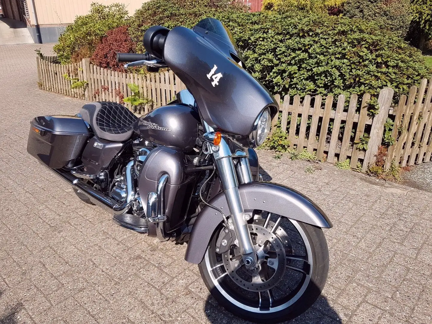 Harley-Davidson Street Glide FLHX 5HD1 103er Gri - 2