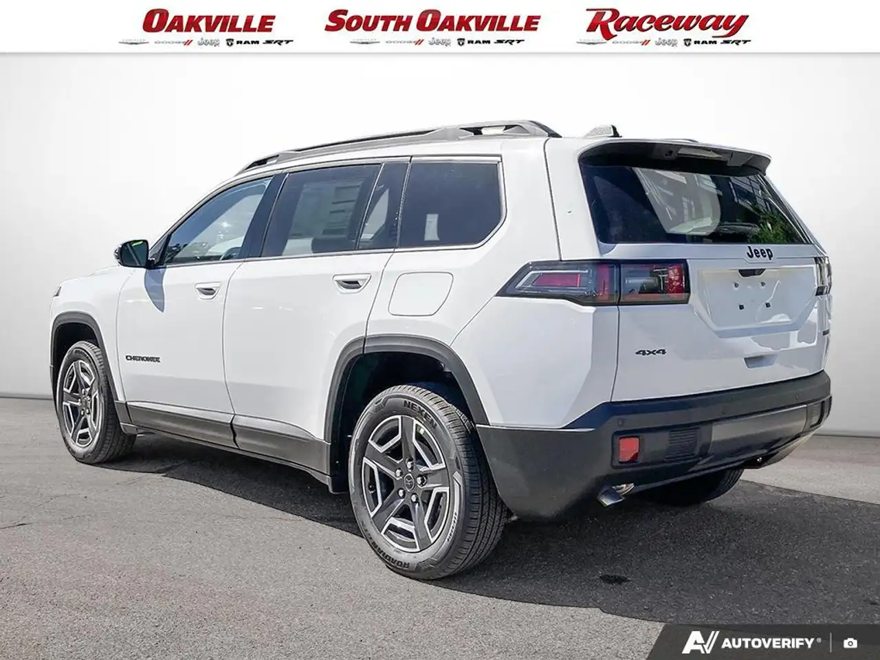 Jeep Cherokee снимка Jeep Cherokee