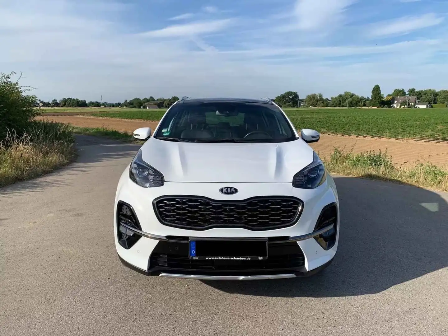 Kia Sportage 1.6 T-GDI AWD Aut. GT Line Белый - 1