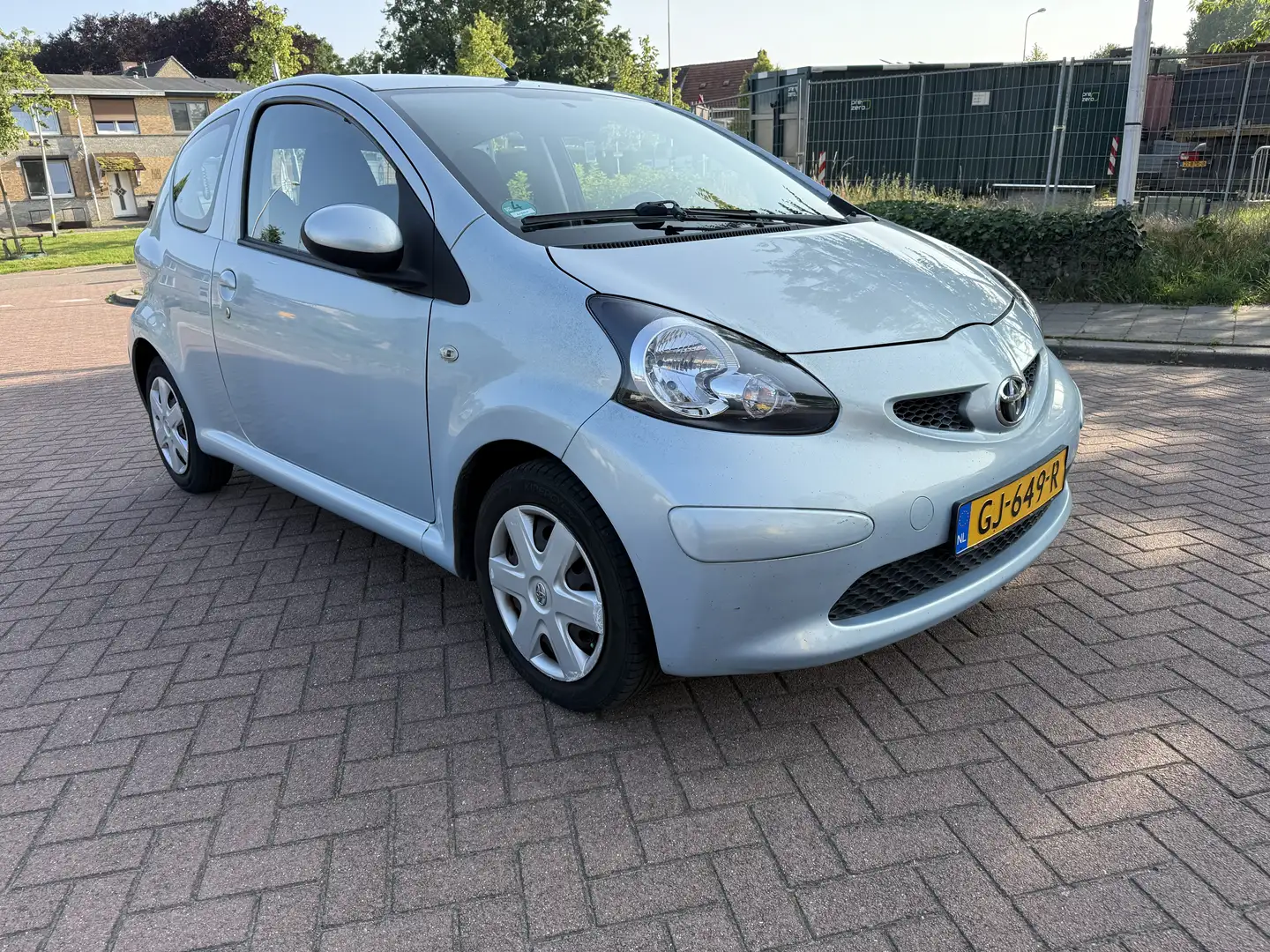 Toyota Aygo 1.0-12V 3 deurs Airco Elec Pakket Apk 07/2026 Mavi - 1