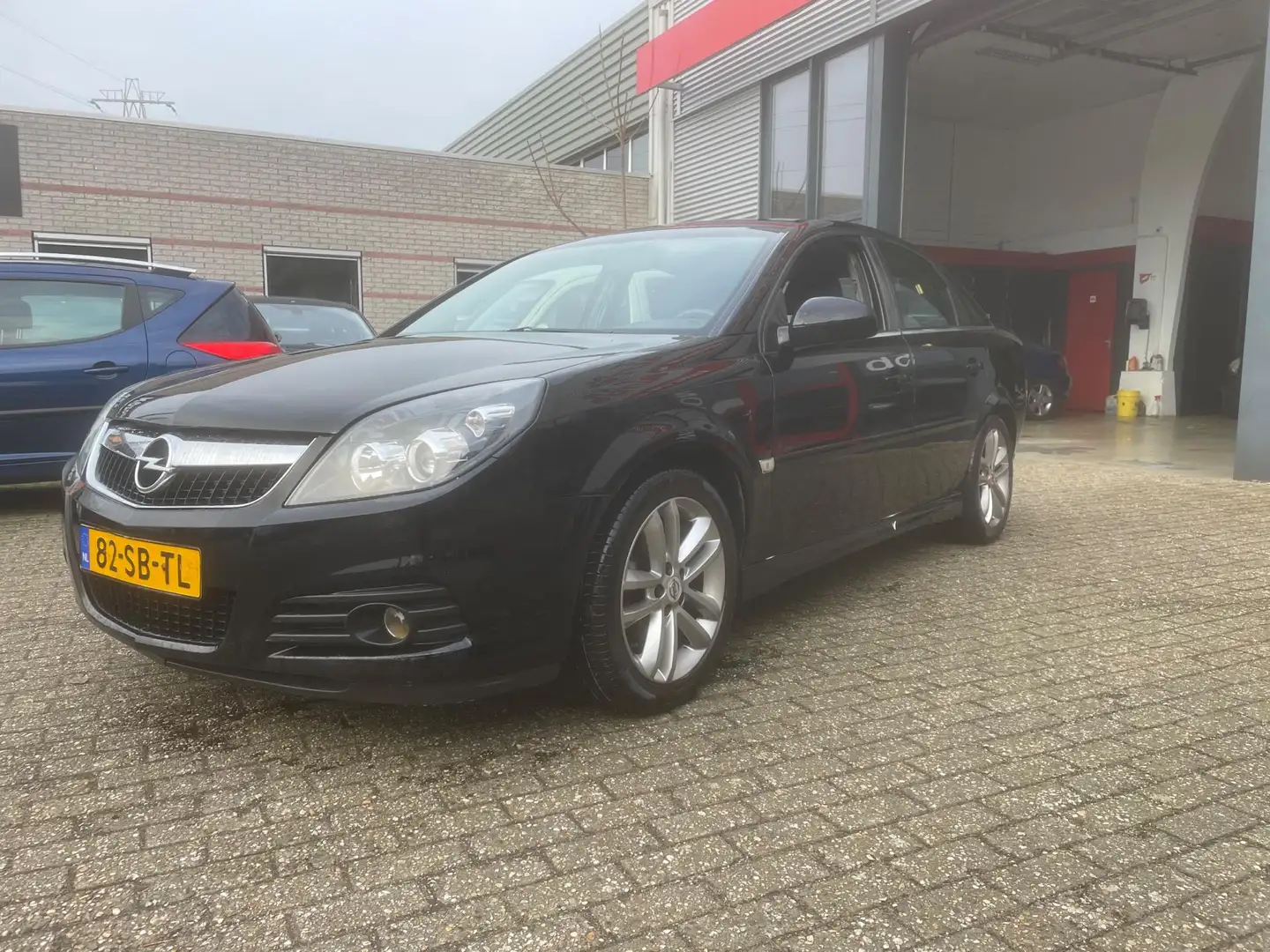 Opel Vectra GTS 1.8-16V Sport 1 ste eigenaar Noir - 2
