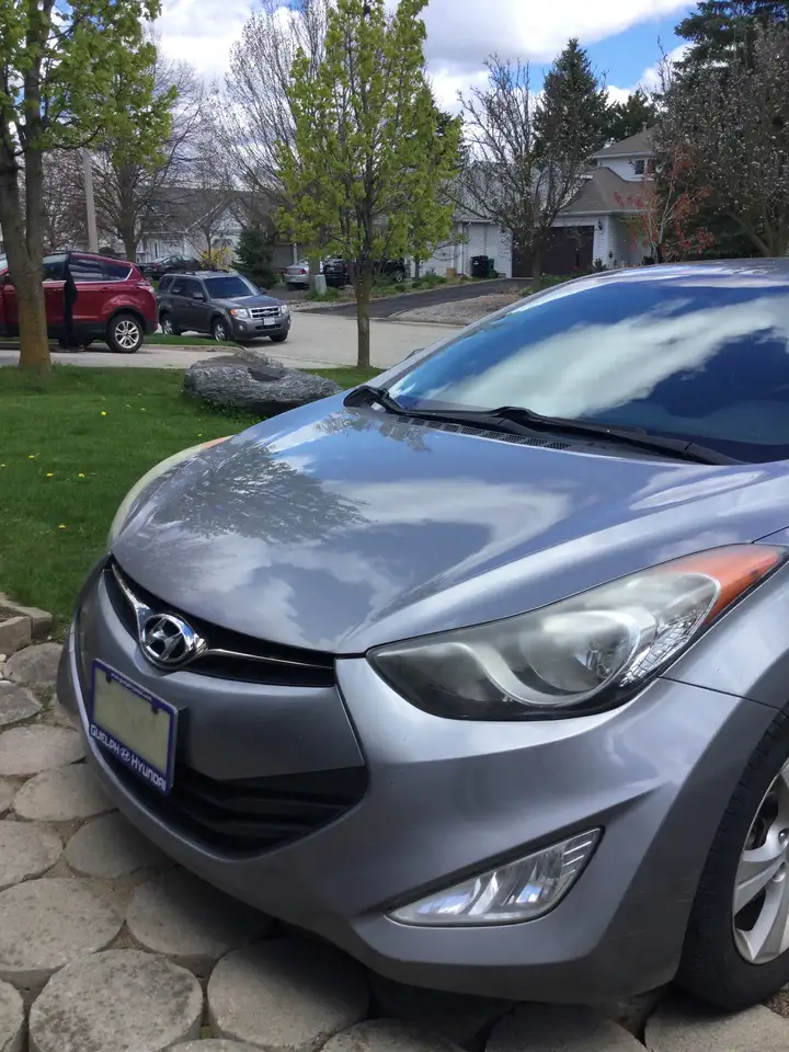 Hyundai ELANTRA снимка Hyundai ELANTRA