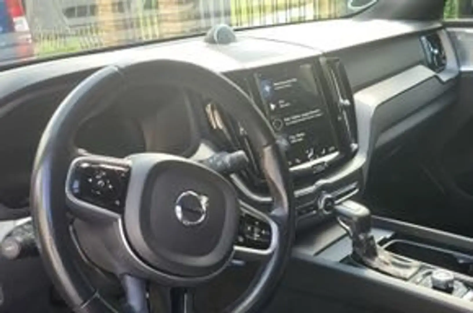Volvo XC60 D5 AWD Geartronic Inscription Schwarz - 2