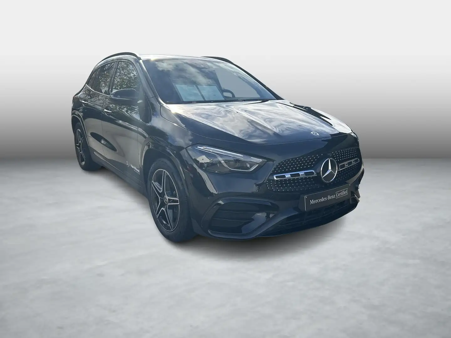 Mercedes-Benz GLA 180 AMG Line + NIGHTPAKKET + SURROUND VIEW + MULTIBEAM Noir - 2