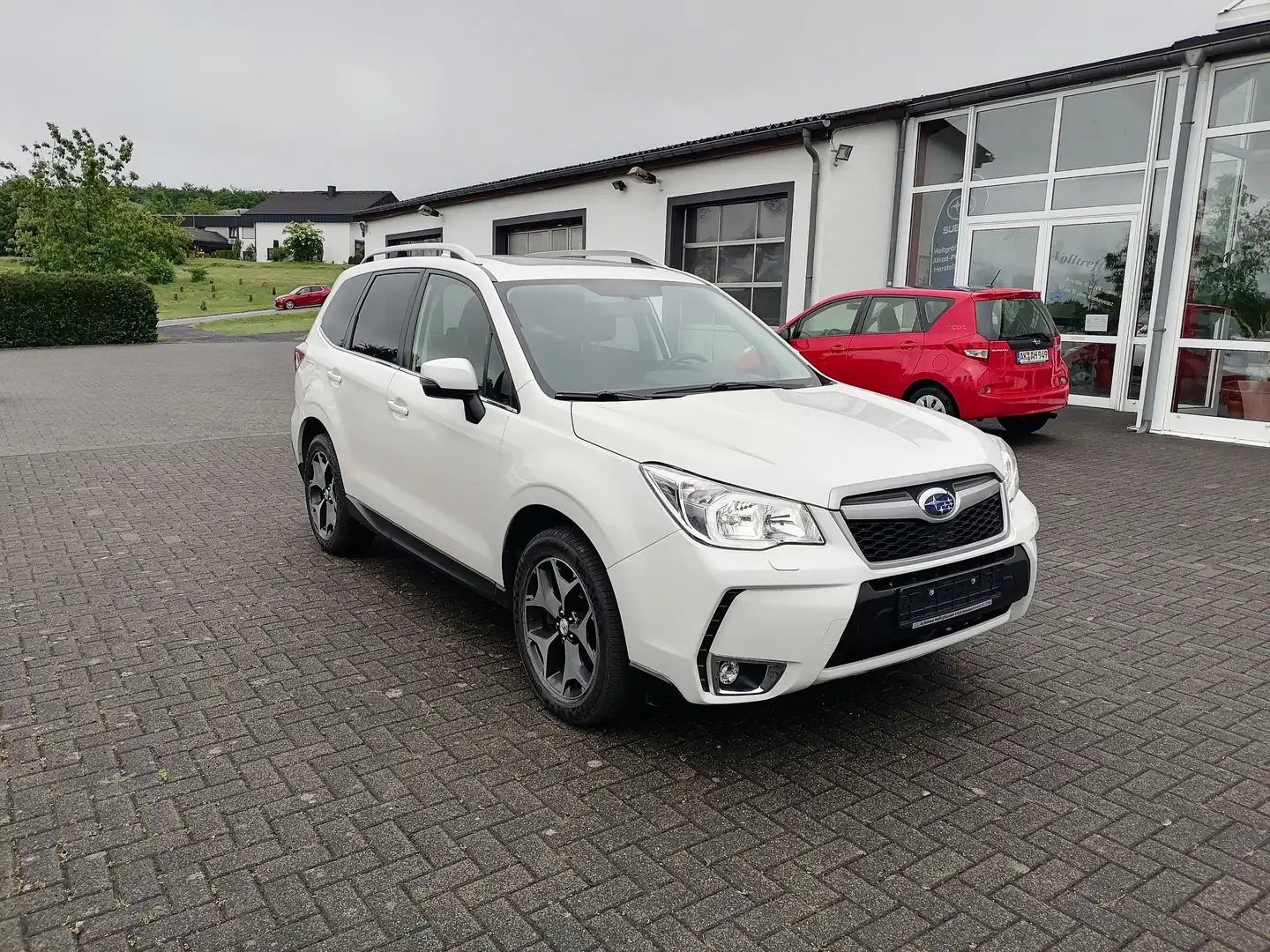 Subaru Forester 2.0D Lineartronic Exclusive  AHK/DAB/18" Räder Blanc - 2