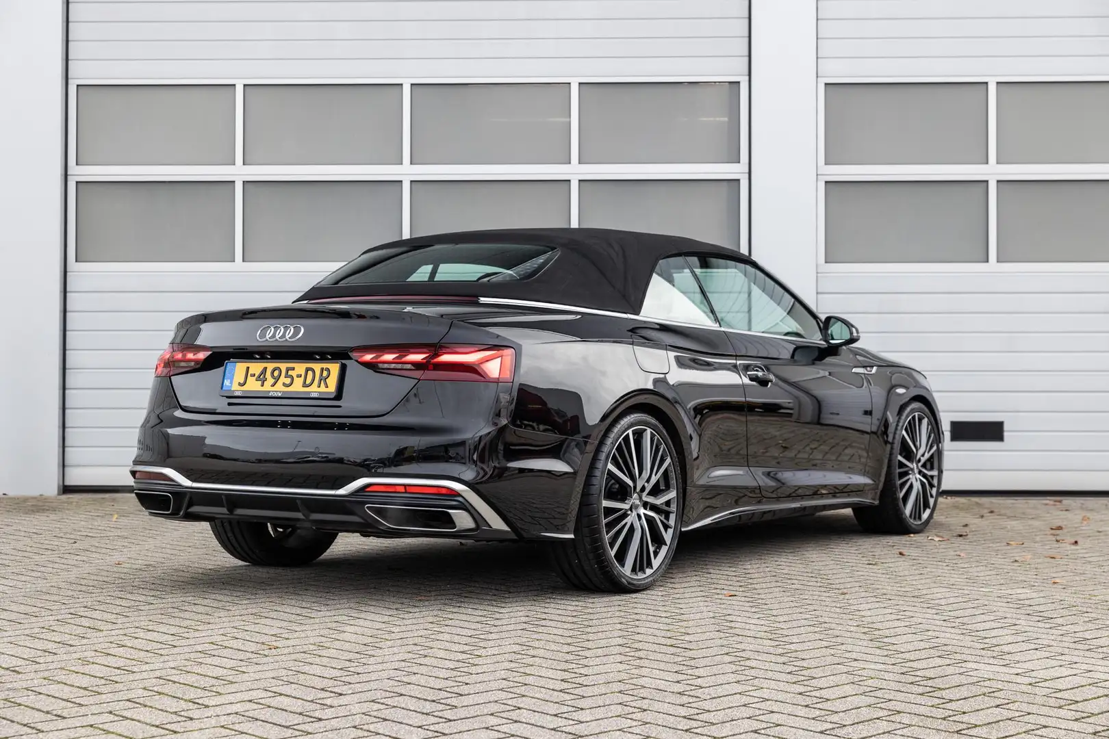 Audi A5 Cabriolet 40 TFSI 190pk S-Line Edition | Achteruit Nero - 2