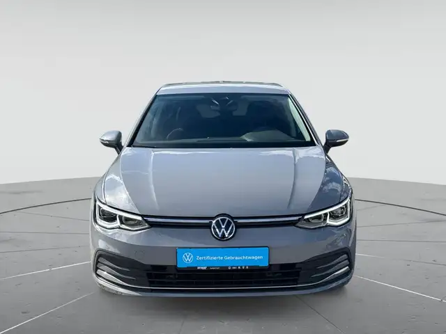 Volkswagen Golf view 2