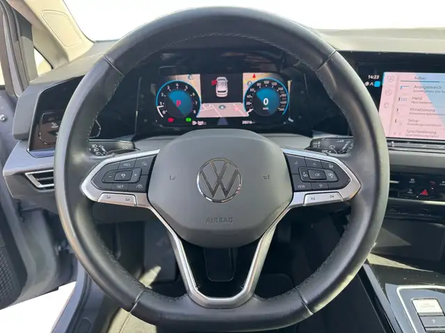 Volkswagen Golf view 13