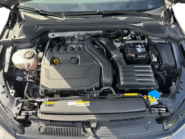 Volkswagen Golf view 12