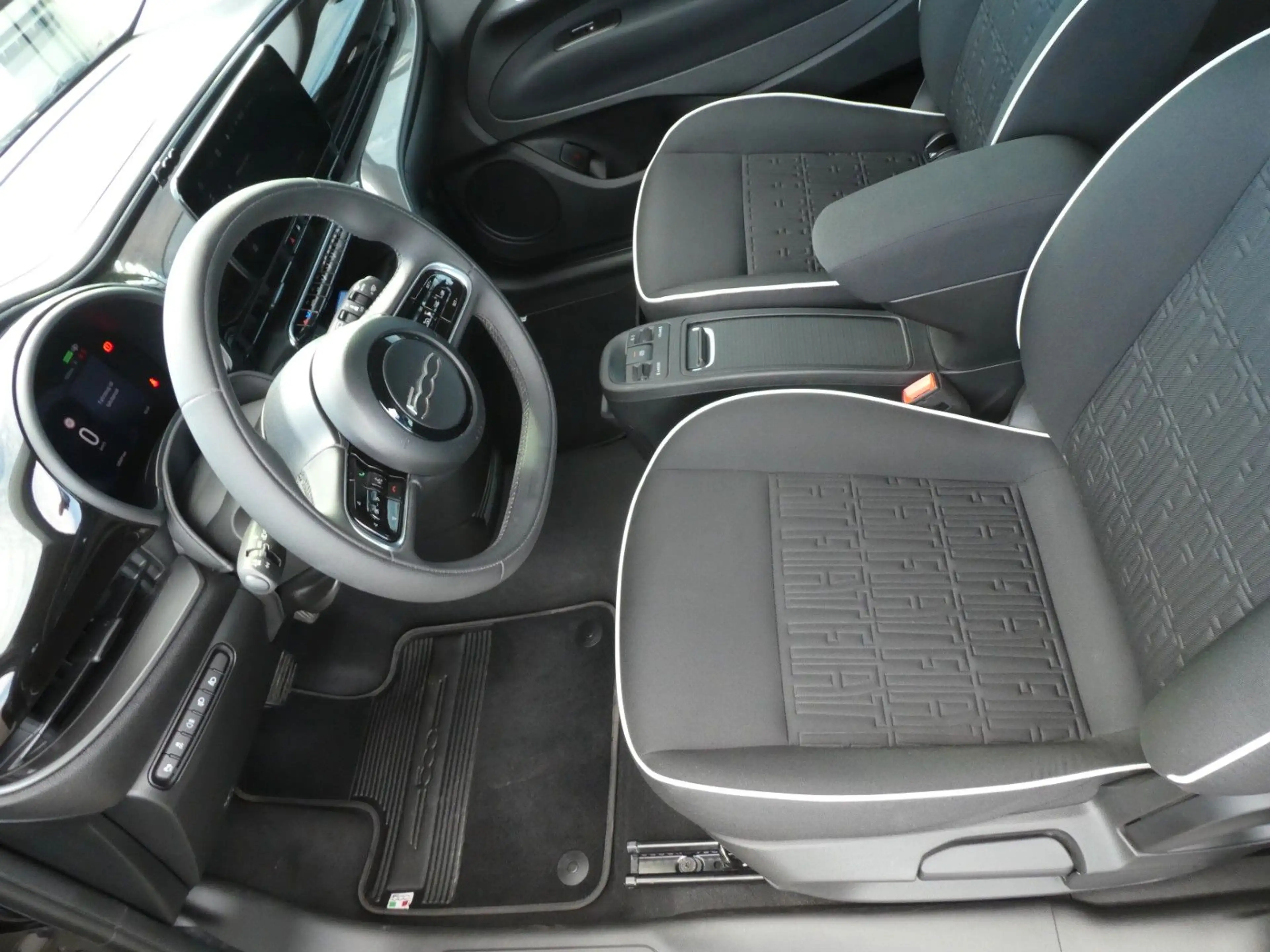 Fiat 500e 500 e Basis Klima, SHZ, PDC, Kamera — photo 9