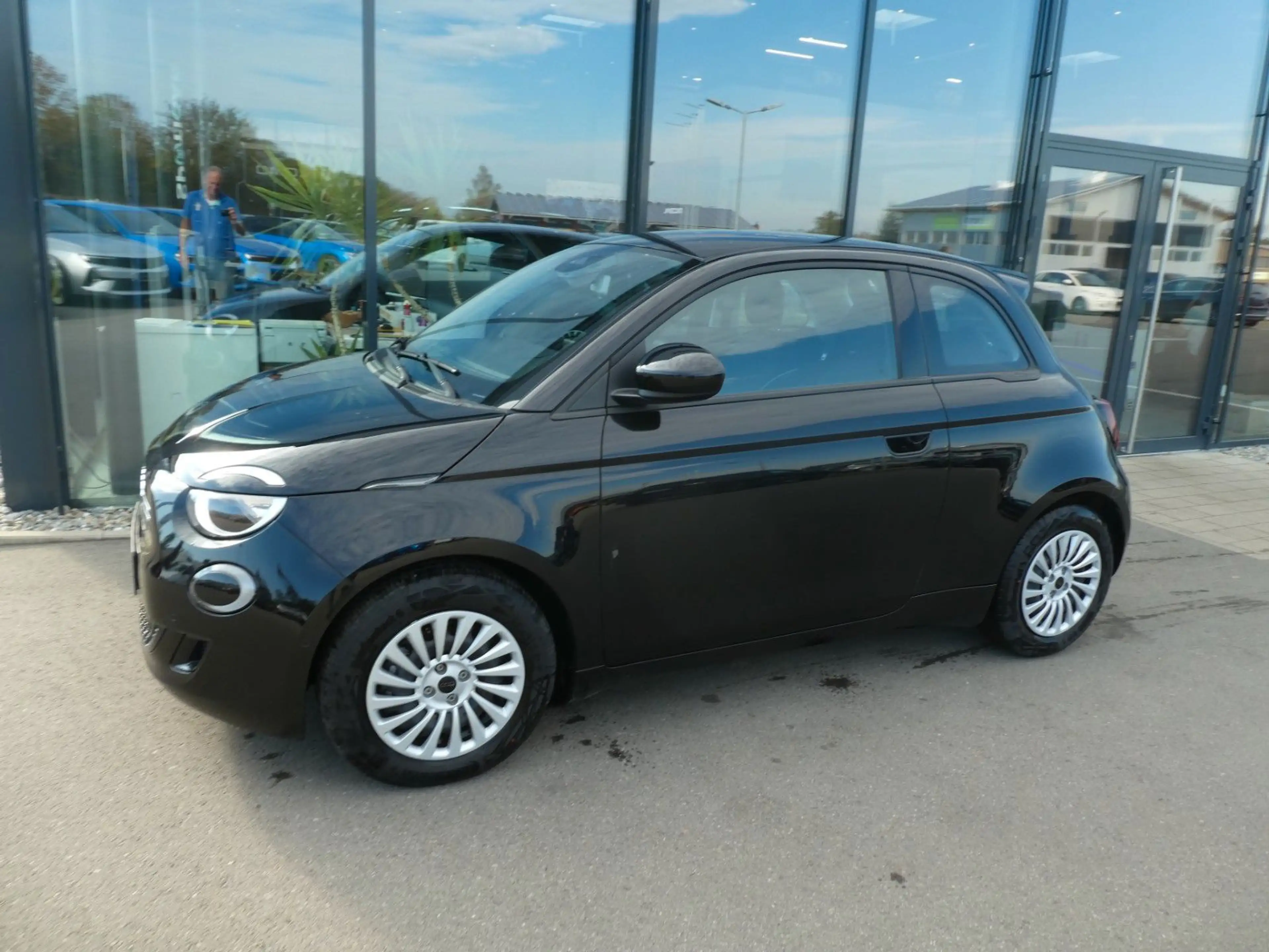 Fiat 500e 500 e Basis Klima, SHZ, PDC, Kamera — photo 2