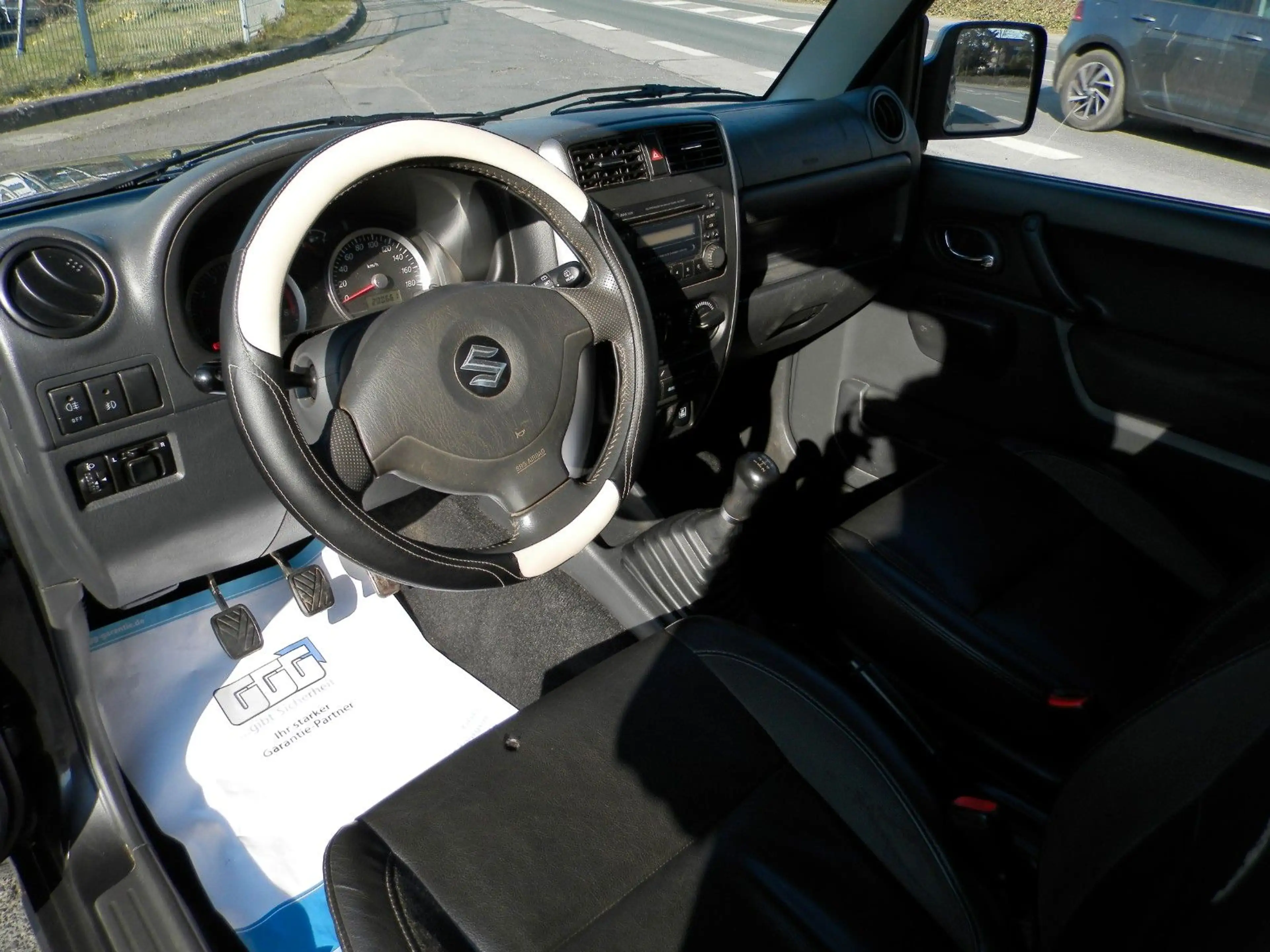 Suzuki Jimny 1.3 4WD-L Ranger"NR.5"Leder"Klima"AHK" — photo 4