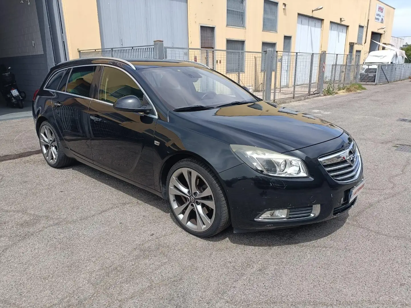Opel Insignia Sports Tourer 2.0 cdti Cosmo 160cv Nero - 2