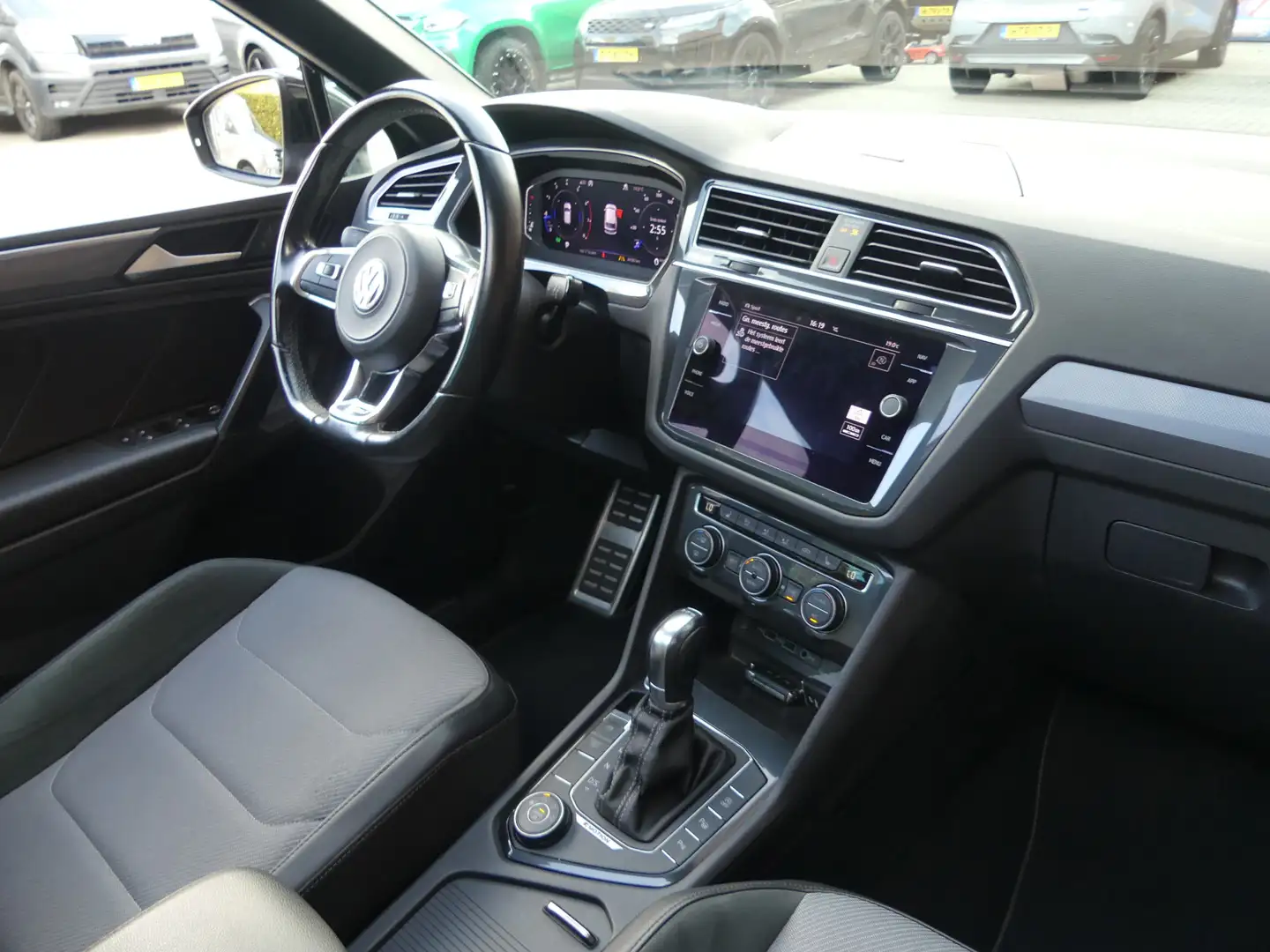 Volkswagen Tiguan 2.0 TSI 4Motion 230pk / 2 X R-Line Noir - 2