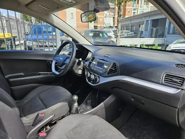 Kia Picanto view 10