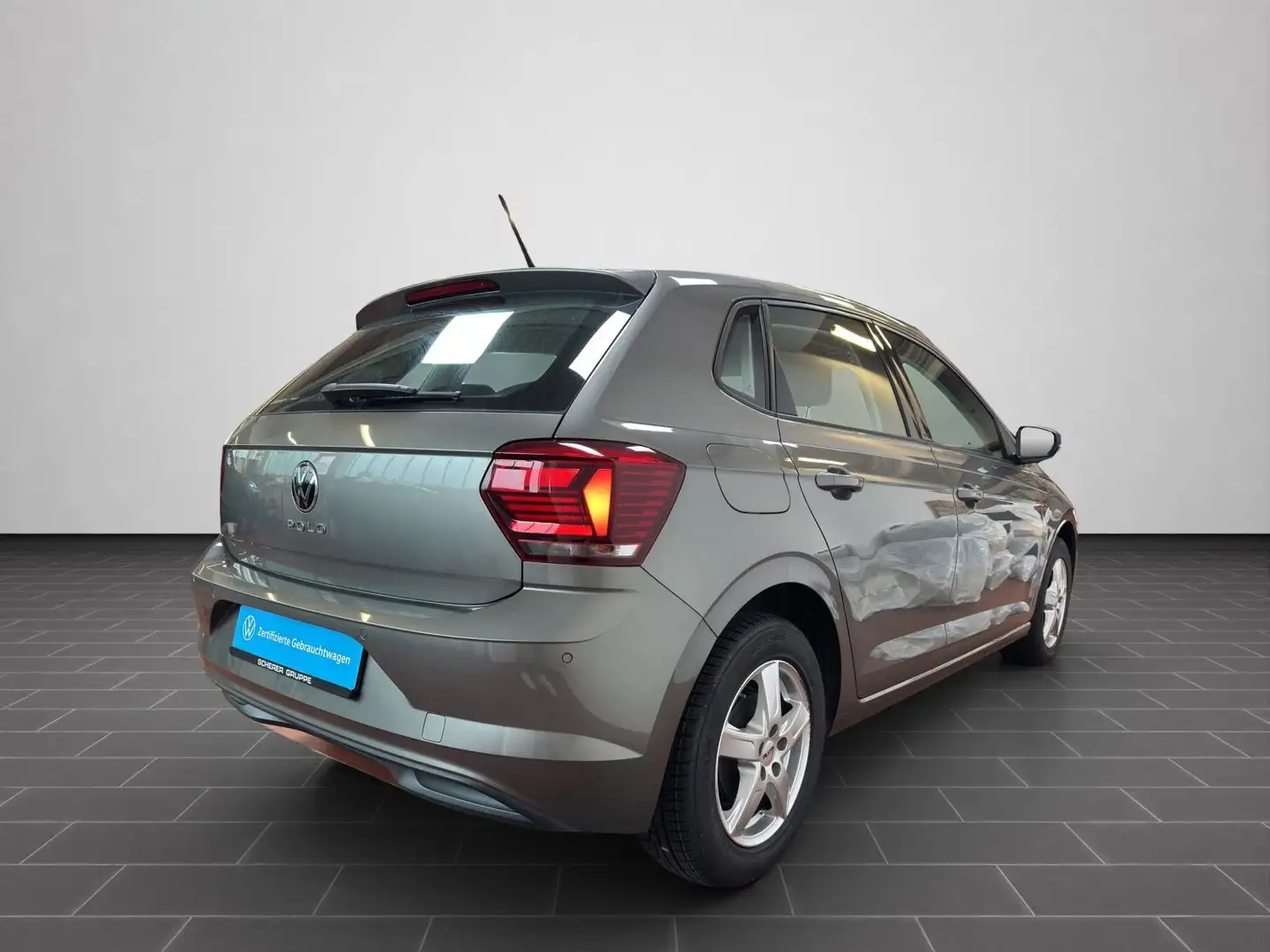 Volkswagen Polo Comfortline 1.0 TSI OPF 70 kW 5-Gang Grau - 2