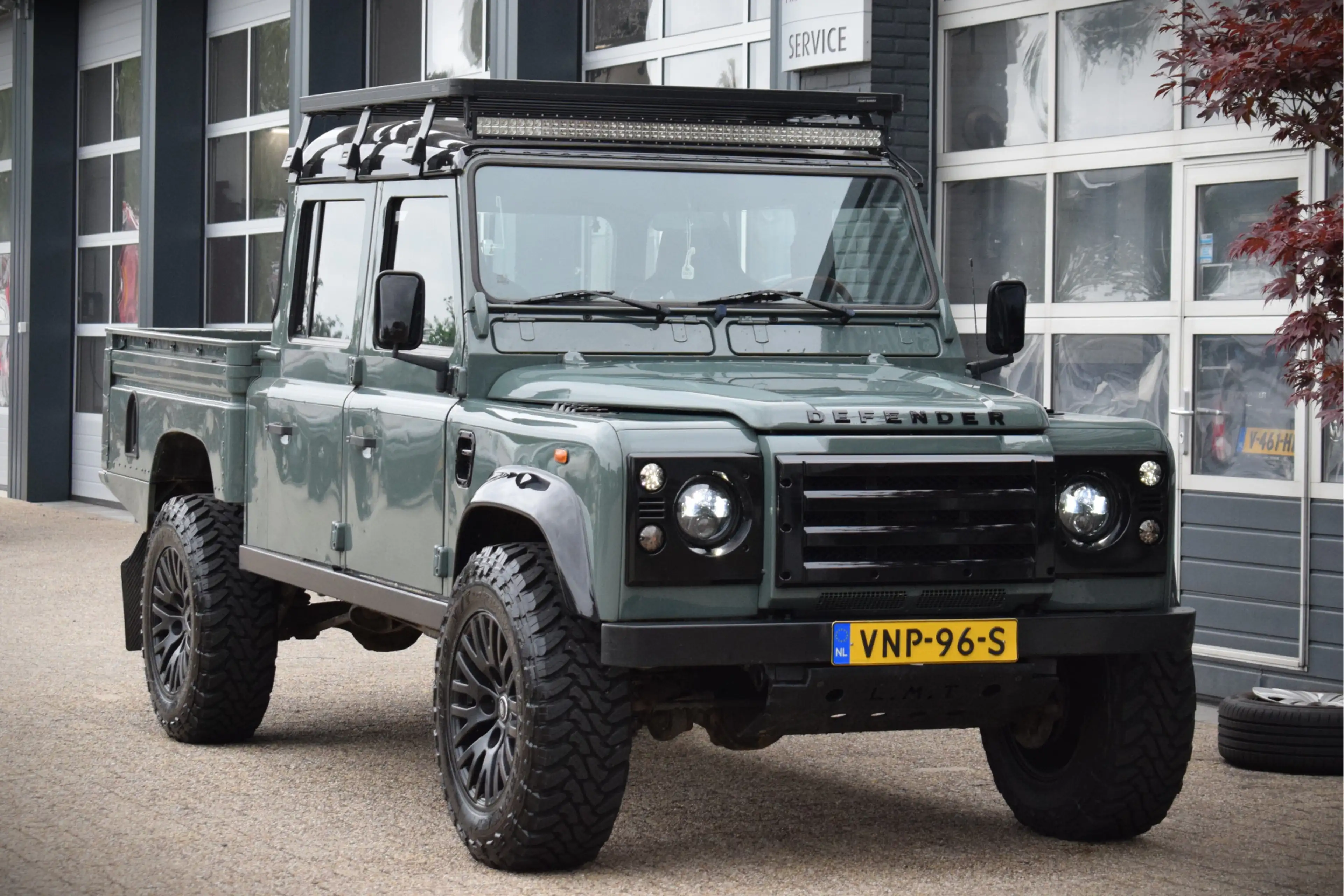 Land Rover Defender 2.5 Td5 SW 130" SE Keswick Green | Sawtooth | Ledb — photo 7
