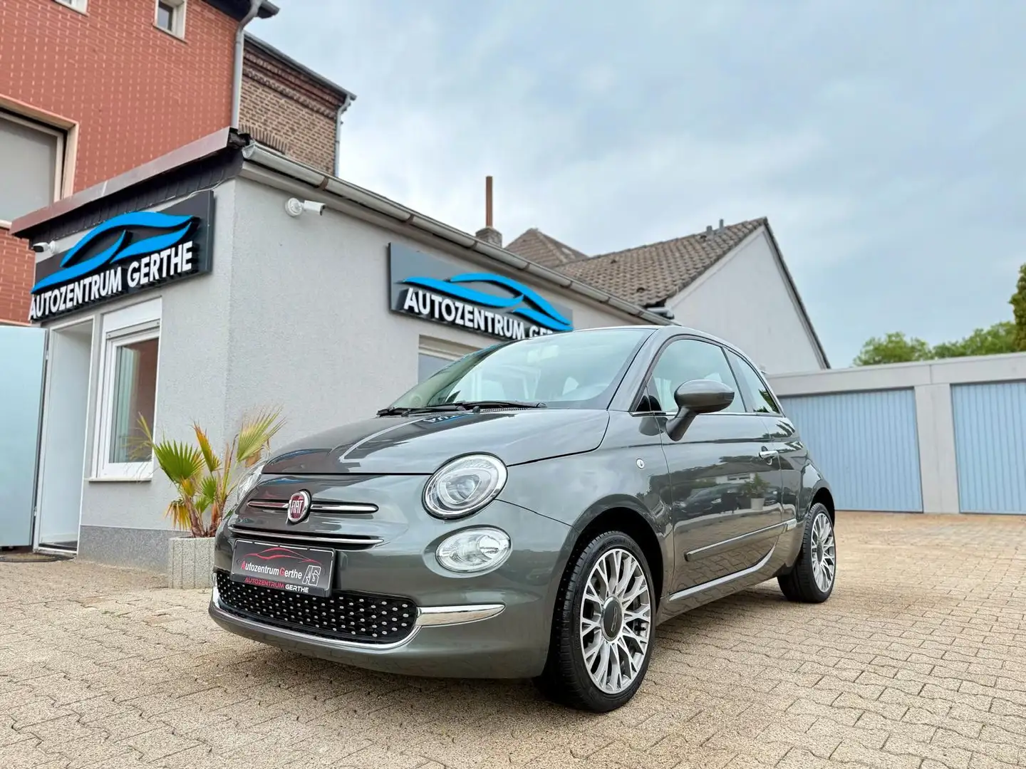 Fiat 500 *1.Hand*Panorama*Navi*Bluetooth*PDC* Gris - 1