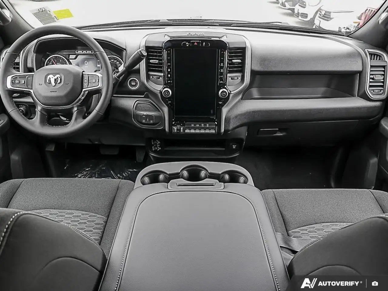 RAM 2500 снимка RAM 2500