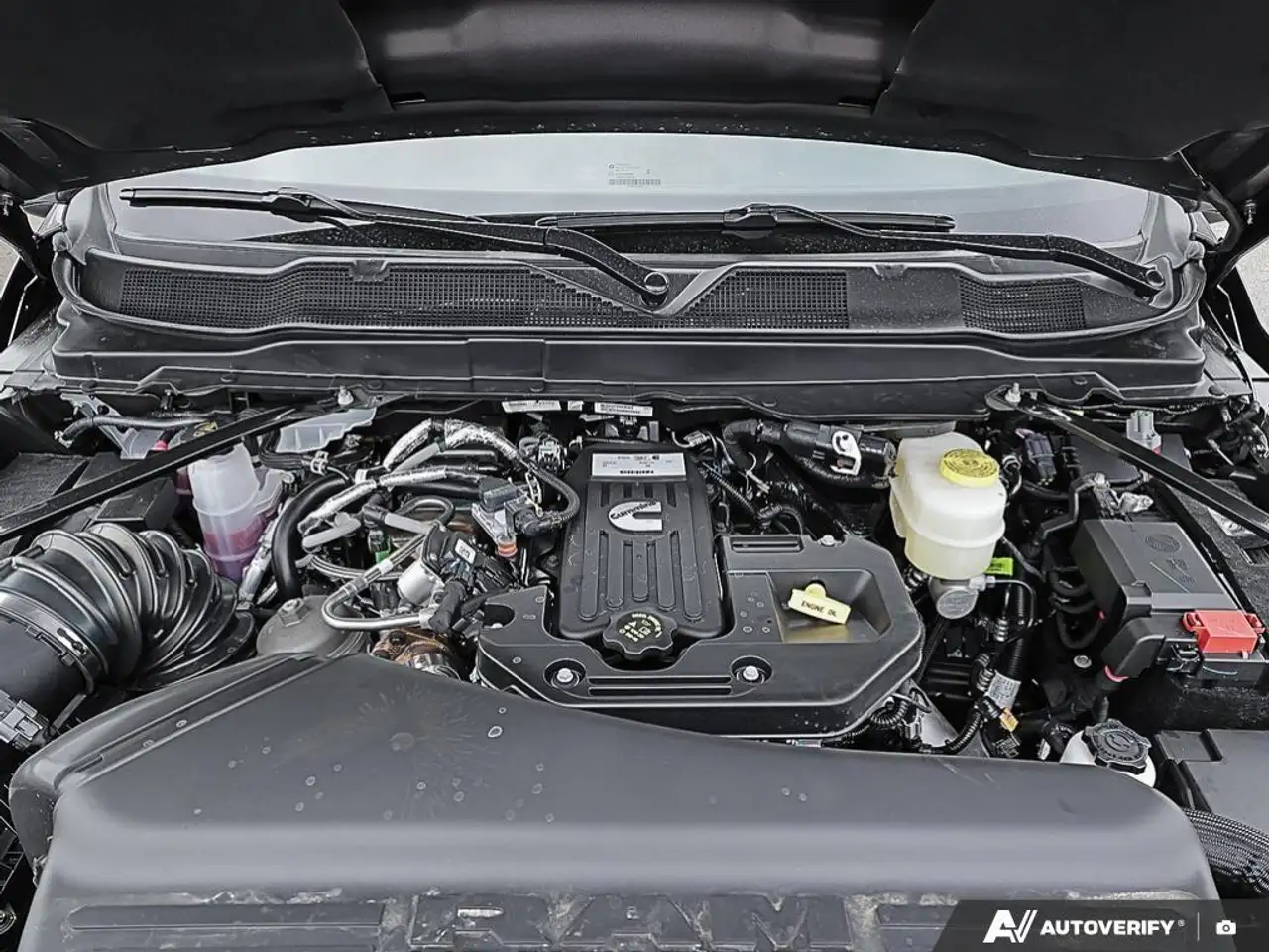 RAM 2500 снимка RAM 2500