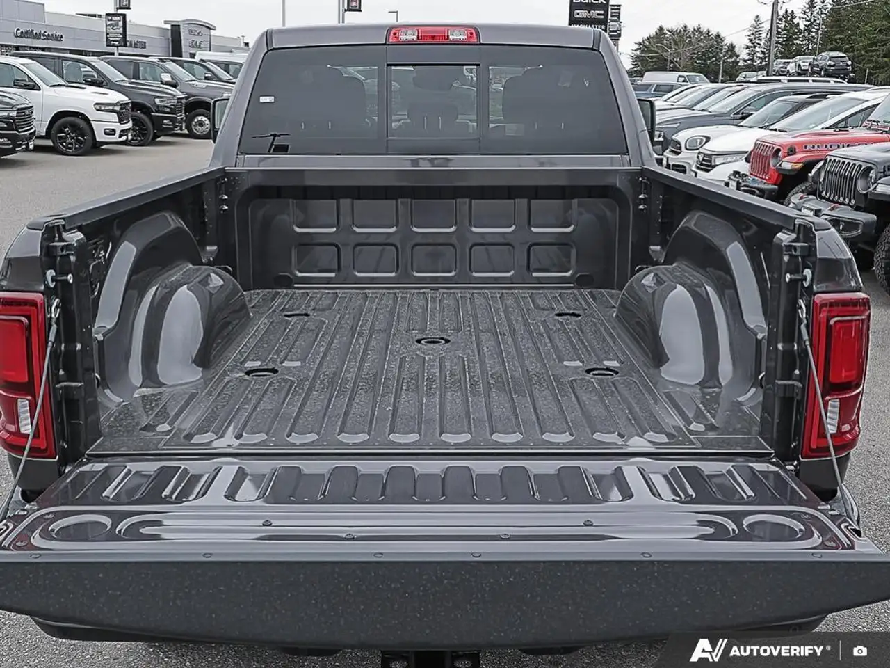 RAM 2500 снимка RAM 2500