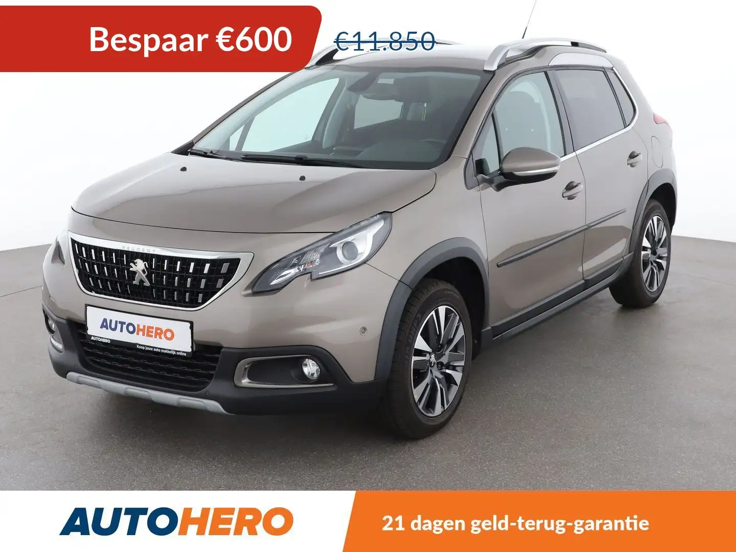 Peugeot 2008 1.2 PureTech Allure Grijs - 1